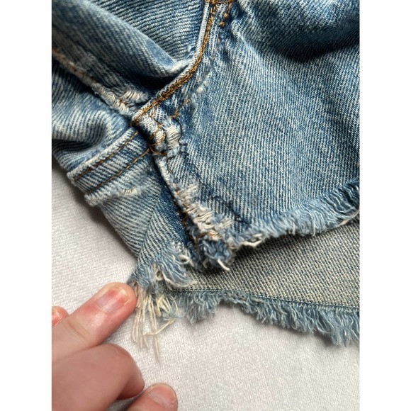 𝅺VERY RARE Too Cute x Guetta Brothers Vintage Droopy Dog Levi’s Shorts - Picture 13 of 13